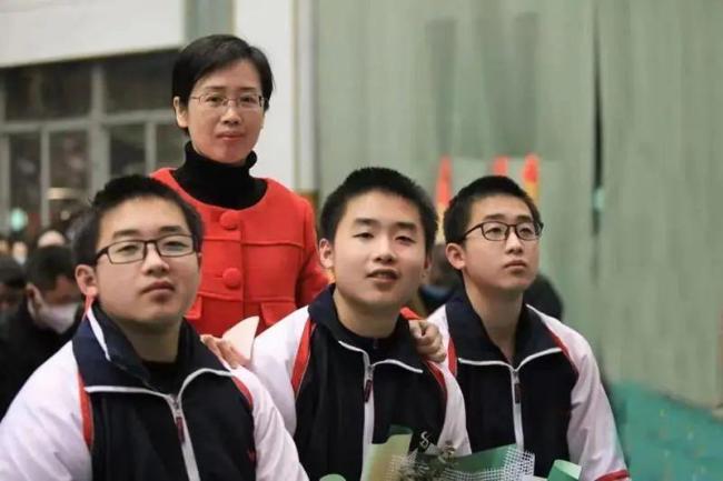 本科毕业，继续求学！“振兴中华”三胞胎兄弟均成功保研