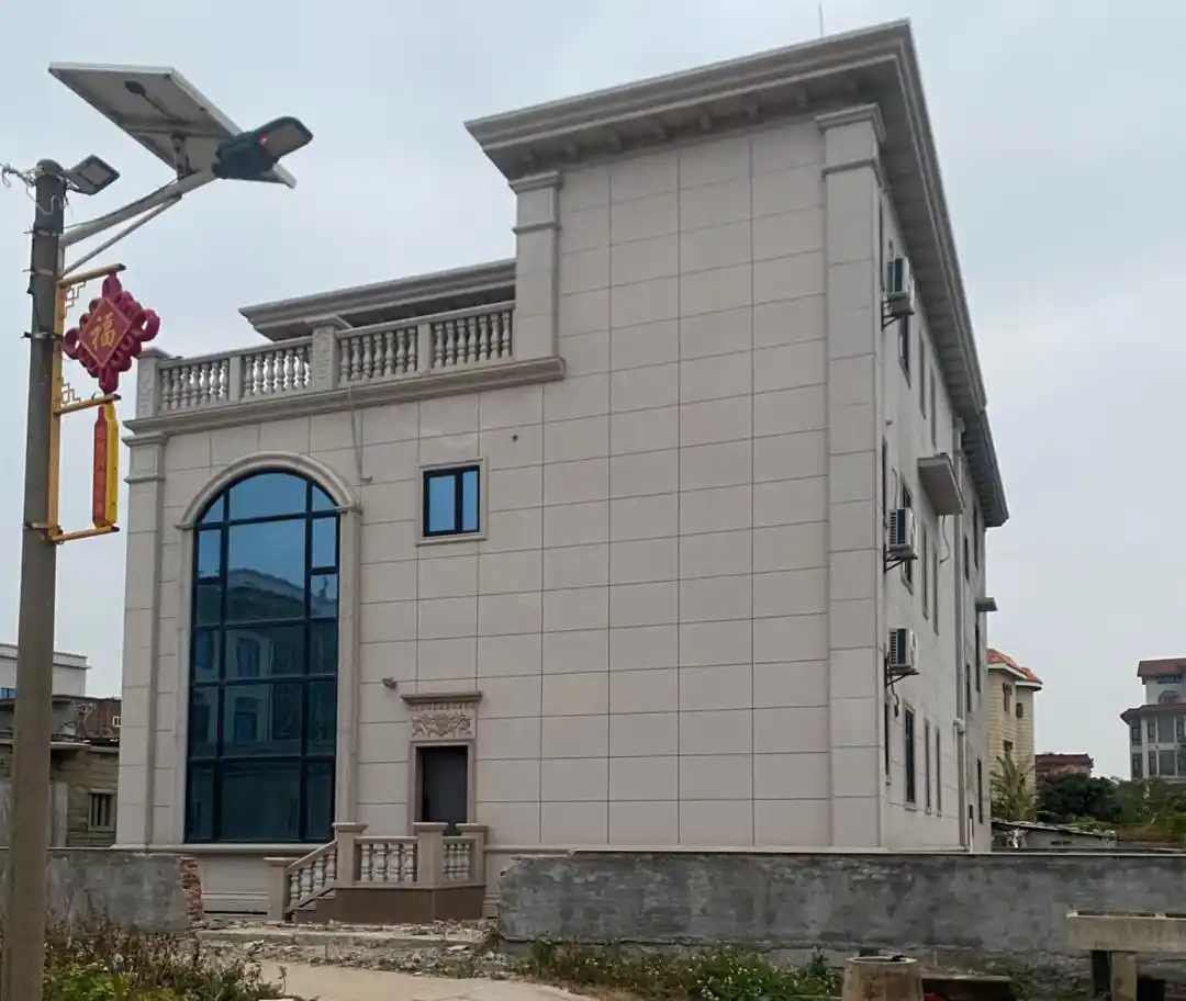 施纯芳被遣返回国_菲律宾绑架杀人嫌疑人施纯芳_福建商人在菲律宾绑架杀害多名同胞