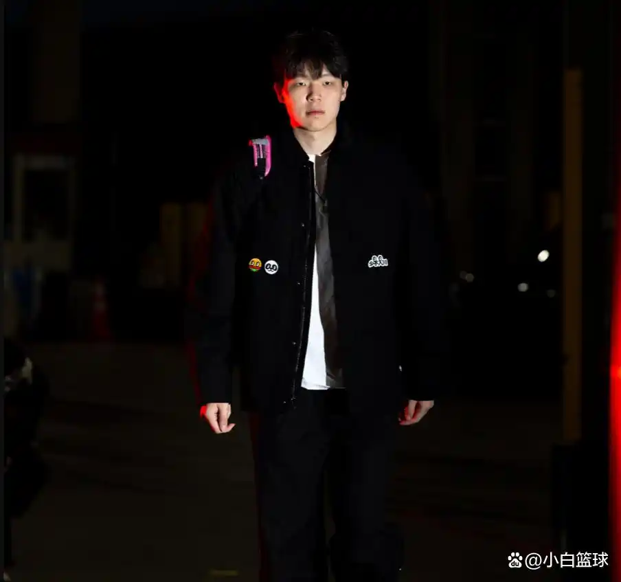 nba-开拓者主场击败火箭 杨瀚森封堵杜兰特_开拓者vs火箭比赛回顾_NBA杨瀚森连续第七场登场