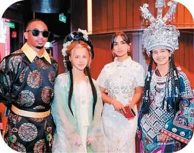 “去中国旅游是新潮流”_潮流旅行_新的旅游潮流