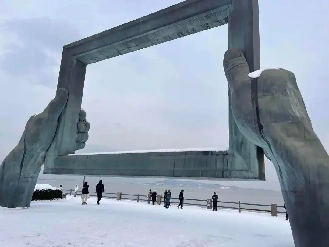 山海雪景图_威海冷流雪_中国这个“雪窝子”你知道吗