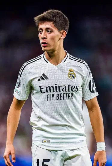 巴萨15球衣_巴萨球衣颜色_巴萨球衣广告