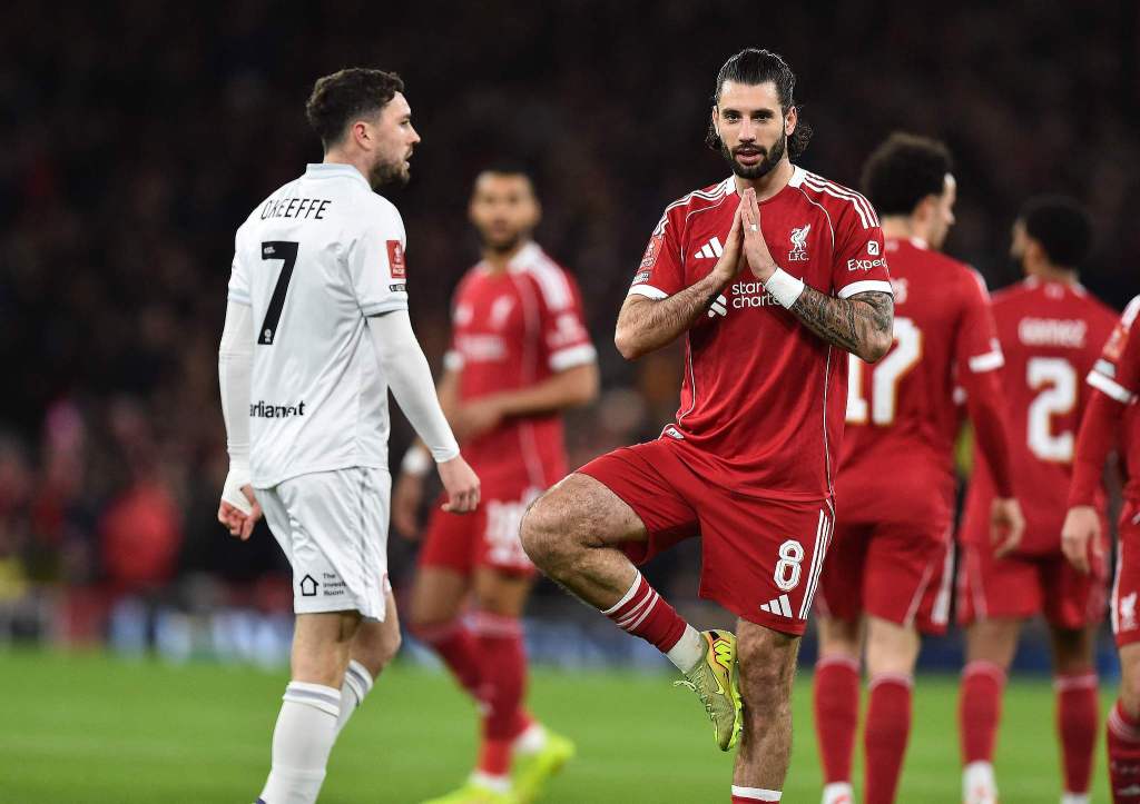 阿隆索离开皇马原因_皇马主帅阿隆索下课_皇马解雇阿隆索任命阿韦洛亚！卡里克将执教曼联！热刺截加拉格尔