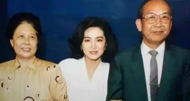 林莉与林青霞亲情故事_林青霞姐姐林莉_林青霞姐姐故事