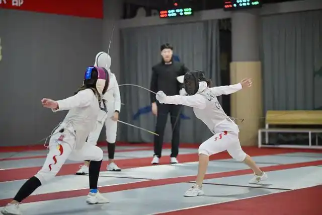 国家队进驻！深云文体公园迎来中国女子花剑队