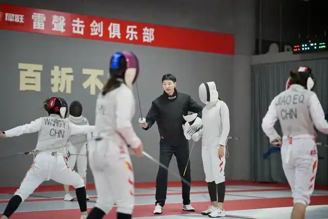 奥运会击剑冠军_奥运冠军击剑会被淘汰吗_2021奥运会击剑冠军是谁