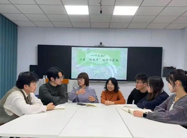 专家称装死小羊可人工繁殖更多只 基因突变引发“绝技”