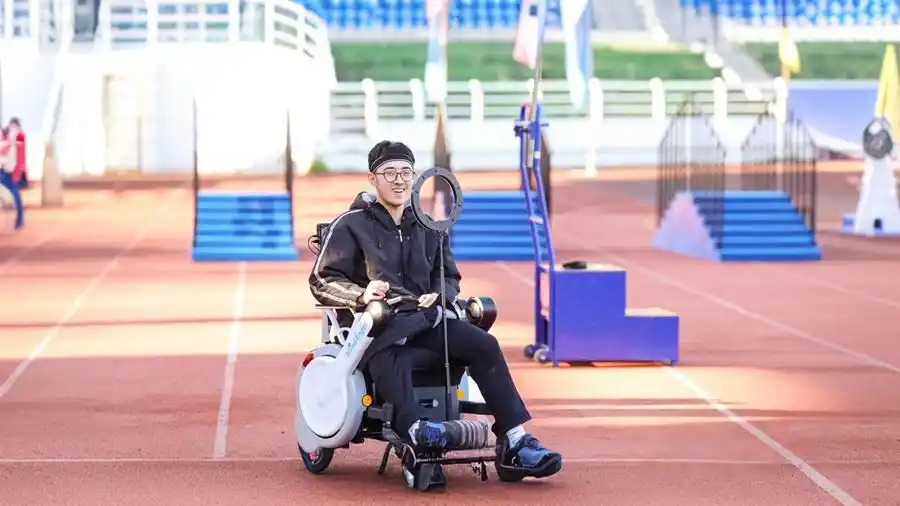 脑机接口正“接入”生活_脑机接口传输知识_脑机接口设备