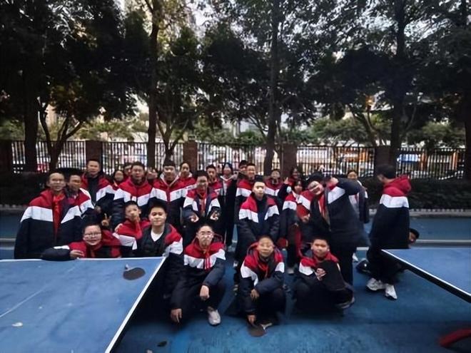 乒乓球规则赛制_乒乓球比赛规则的定义_乒乓球分组比赛规则