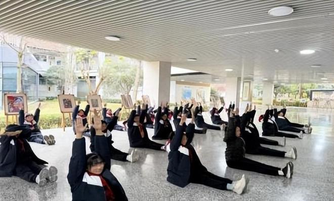 乒乓球比赛规则的定义_乒乓球规则赛制_乒乓球分组比赛规则