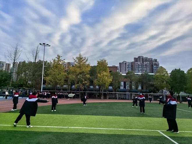 乒乓球分组比赛规则_乒乓球规则赛制_乒乓球比赛规则的定义