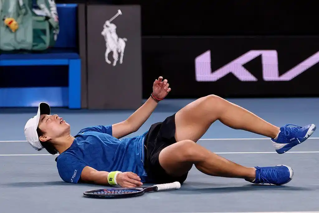 巴萨3个进球被吹5次门框不敌皇家社会_西甲-拉什福德破门 巴萨3进球被吹1-2皇社_巴萨3个进球被吹5次门框西甲冷门