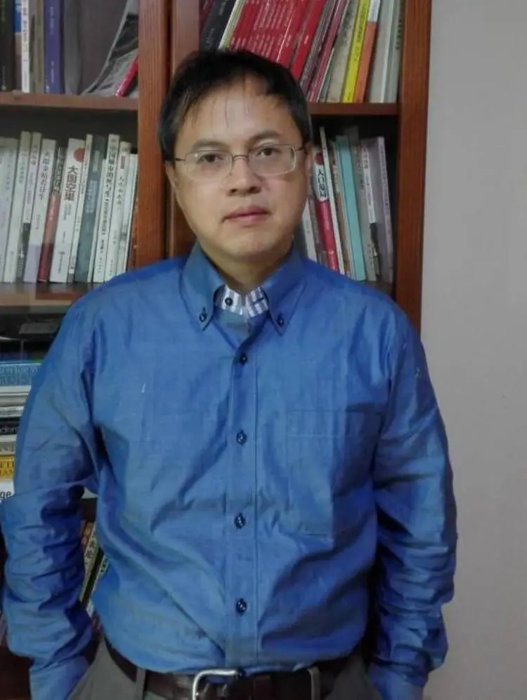 生娃社会贡献理念转变_育儿补贴政策_“生养小孩也是工作 该有体面收入”