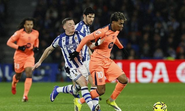 西甲VAR判罚争议_西甲巴萨皇马马竞争冠_2026皇马巴萨