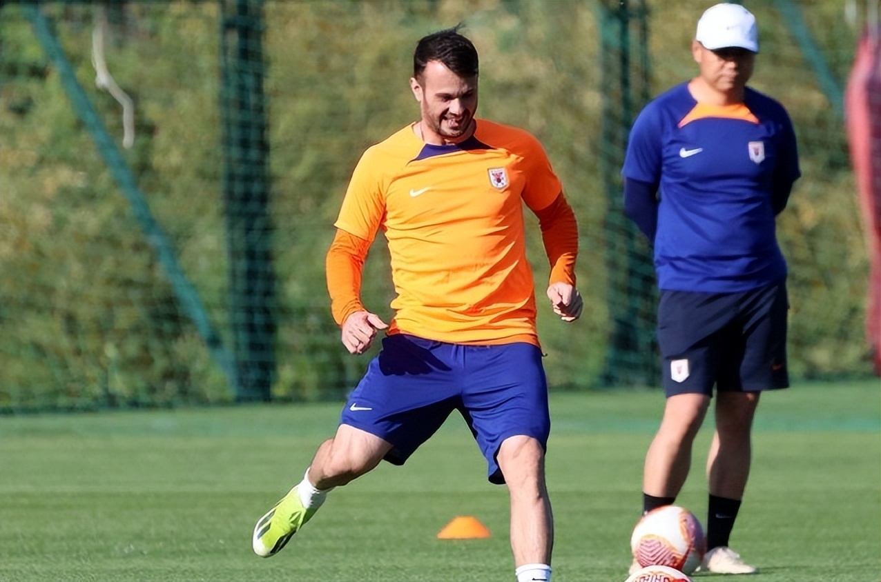 瓦科新赛季表现_鲁能瓦科续约_山东鲁能2026球员名单