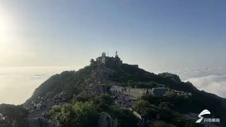 泰山把人间仙境铺在眼前_泰山云海观赏_岱顶云海景观