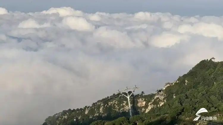 泰山把人间仙境铺在眼前_泰山云海观赏_岱顶云海景观
