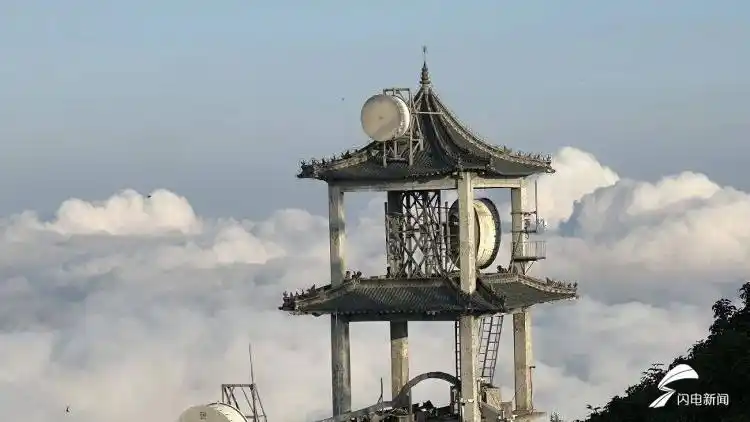岱顶云海景观_泰山云海观赏_泰山把人间仙境铺在眼前