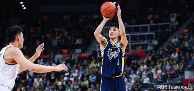 篮球新纪元：速度、巨星与流量的狂飙