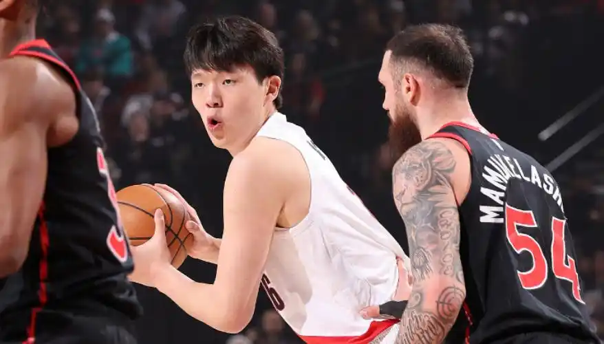 杨瀚森NBA常规赛登场7分11秒3篮板，开拓者98-110不敌猛龙，巴恩斯15分9板6帽，英格拉姆20分7板，克林根13分16板