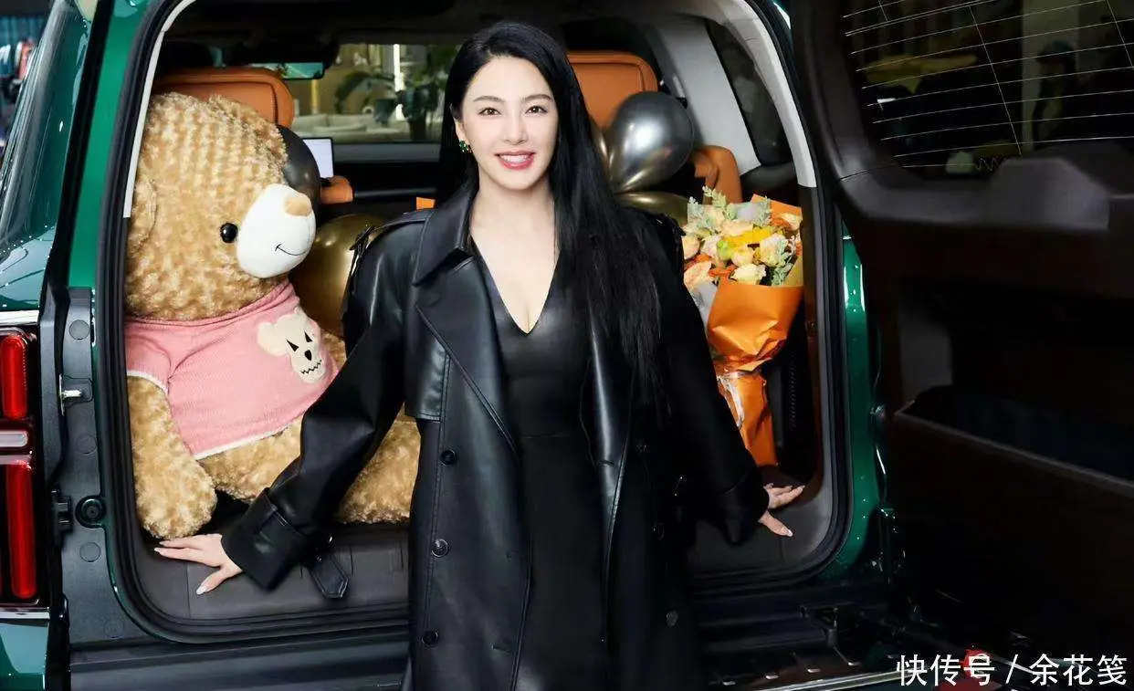 张雨绮登辽视春晚遇抵制，多项争议被扒，官方暂未回应