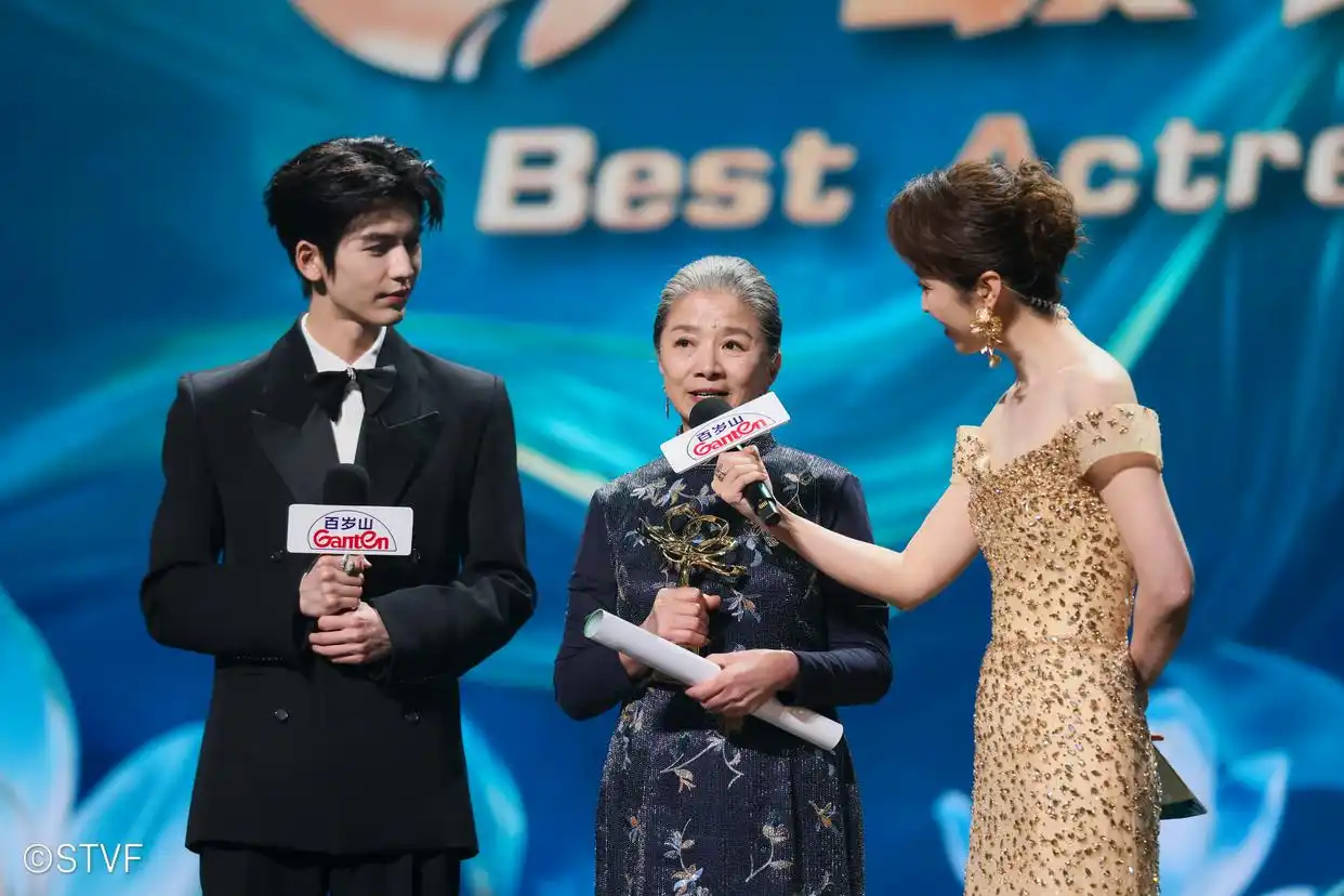 杨紫获白玉兰奖最佳女主_《太平年》白玉兰奖获奖情况_第31届上海电视节白玉兰奖