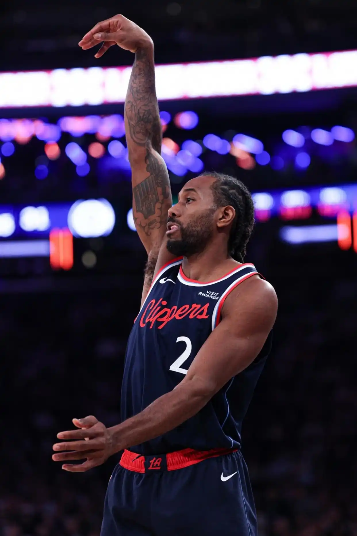 三连胜！莱昂纳德21+7，哈登16分，快船客场击败爵士