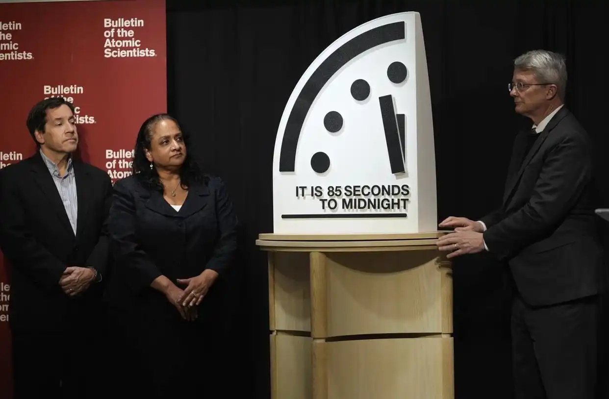 爱因斯坦创办的权威机构提前“世界末日”倒计时！原因是：气候、核武、AI、特朗普