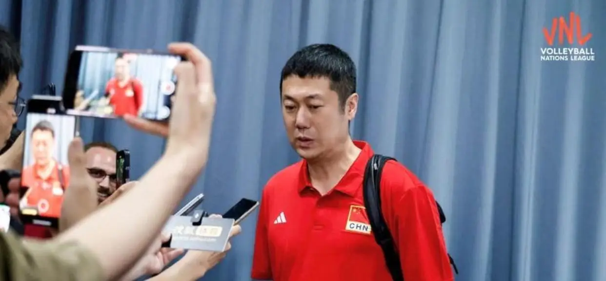 中国女排主教练赵勇执教危机_女排世界杯日本韩国_中国女排2026世界女排联赛总决赛惜败日本队