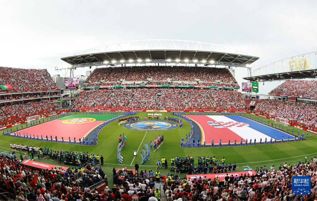 世界杯:葡萄牙vs克罗地亚_2026年美加墨世界杯足球赛葡萄牙队克罗地亚队比赛 克里斯蒂亚诺·罗纳尔多赛前热身照片 葡萄牙队对阵克罗地亚队十六分之一决赛战况