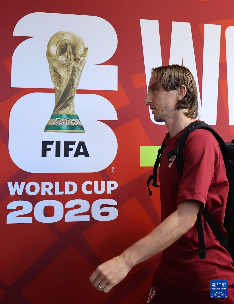 2026年美加墨世界杯足球赛葡萄牙队克罗地亚队比赛 克里斯蒂亚诺·罗纳尔多赛前热身照片 葡萄牙队对阵克罗地亚队十六分之一决赛战况_世界杯:葡萄牙vs克罗地亚