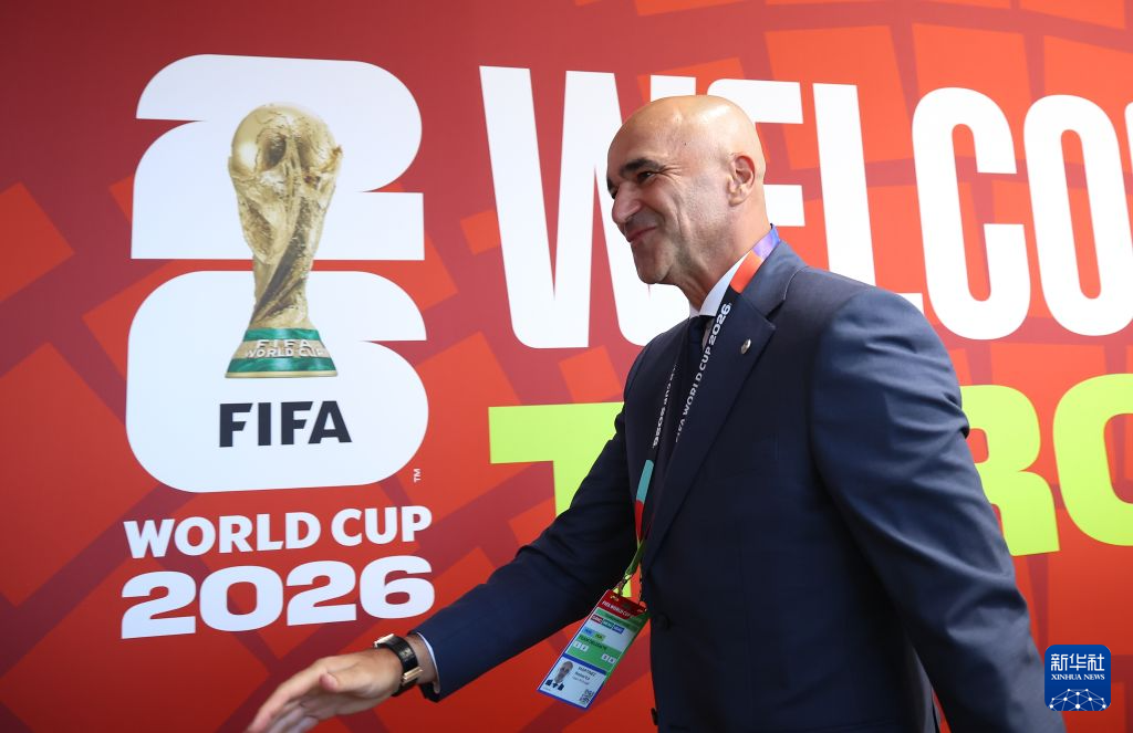 世界杯:葡萄牙vs克罗地亚_2026年美加墨世界杯足球赛葡萄牙队克罗地亚队比赛 克里斯蒂亚诺·罗纳尔多赛前热身照片 葡萄牙队对阵克罗地亚队十六分之一决赛战况
