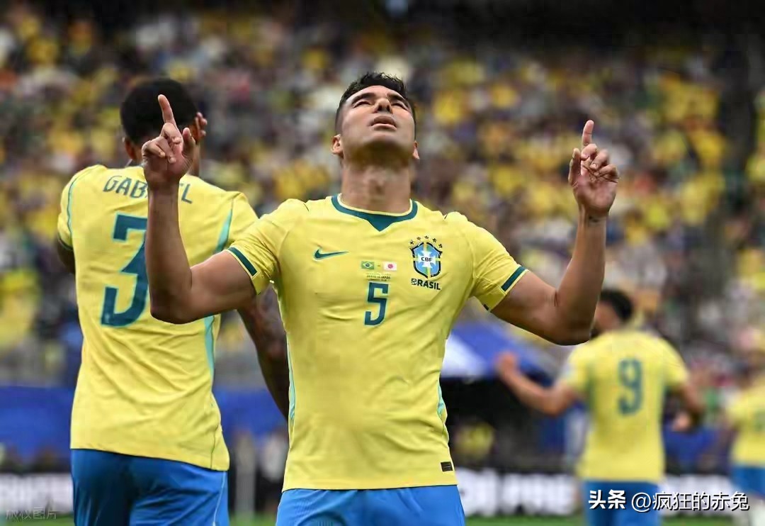 1场2-1,1场1-1!世界杯巴西死里逃生,日本站着输,德国跪着出局