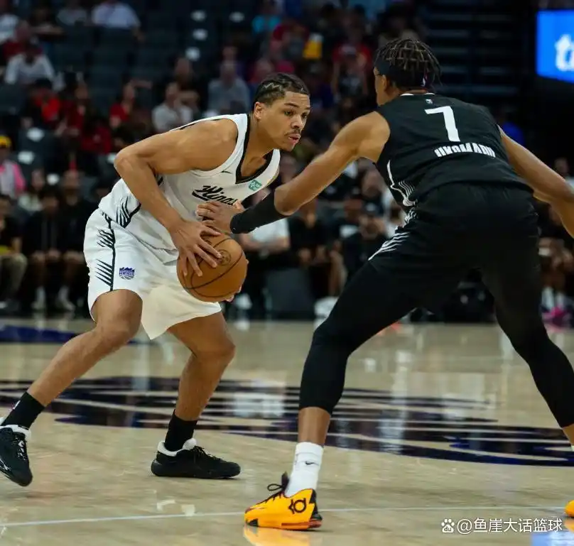 NBA夏季联赛国王对阵篮网 阿卡夫郭昊文表现 篮网布朗未上场_nba夏季联赛 篮网 vs 国王