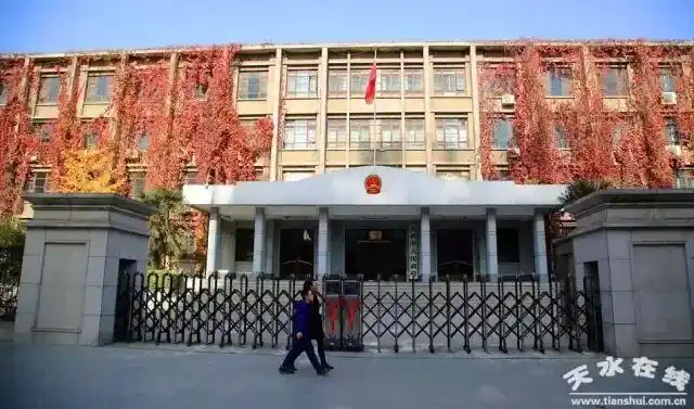 天水市政府D级危楼搬迁公告_甘肃省天水市政府办公楼安全隐患_天水市政府大楼被鉴定为“d级危楼”
