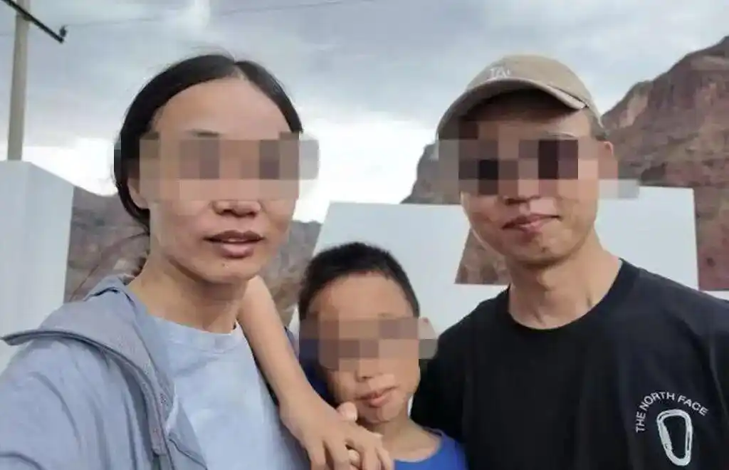 江苏母子新疆失联事件_广西一家三口被洪水浸泡10小时获救_新疆S101山洪救援