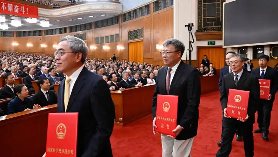 科技强国建设_向着建成科技强国的目标坚定迈进_科技创新效能提升