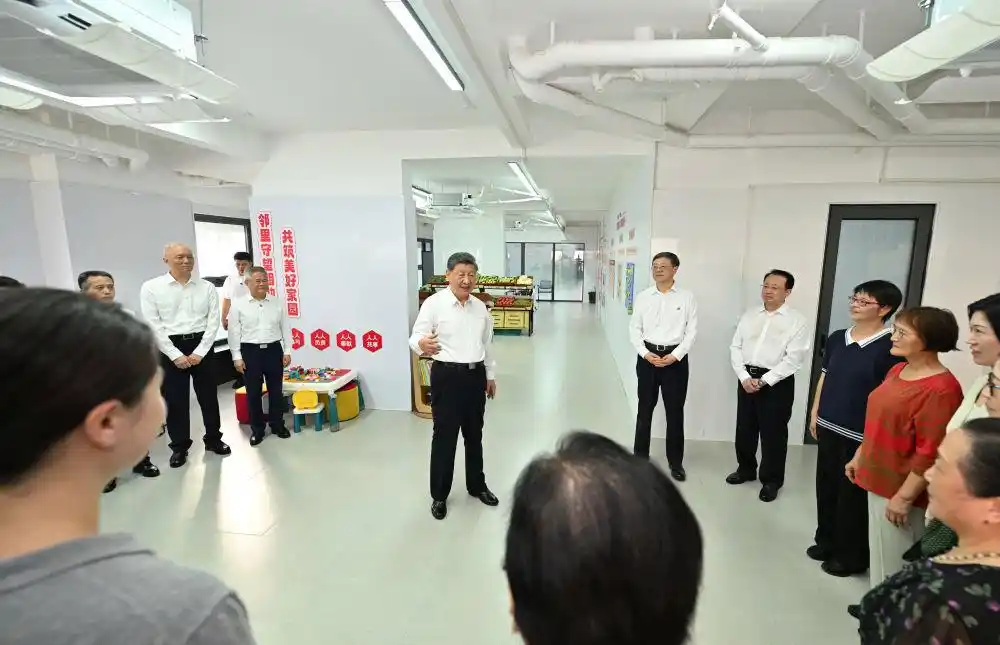 习近平在上海考察_人民城市建设_习近平上海考察