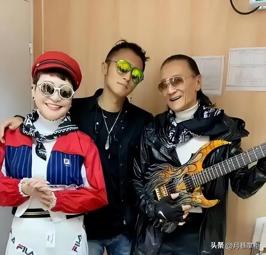 谢贤最后露面身形消瘦坐轮椅_88岁谢贤近况_谢贤安排后事牵挂张柏芝