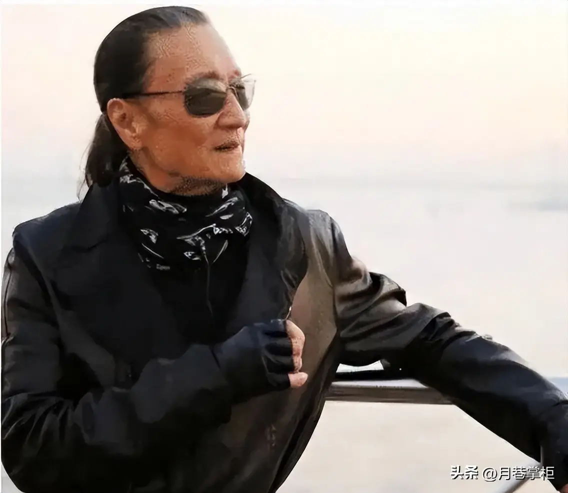 谢贤安排后事牵挂张柏芝_88岁谢贤近况_谢贤最后露面身形消瘦坐轮椅