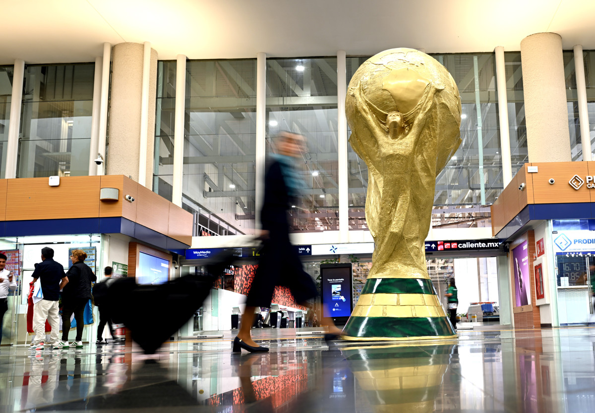 大力神杯 擦肩而过_大力神杯不能带回家 国际足联 奖杯传奇史