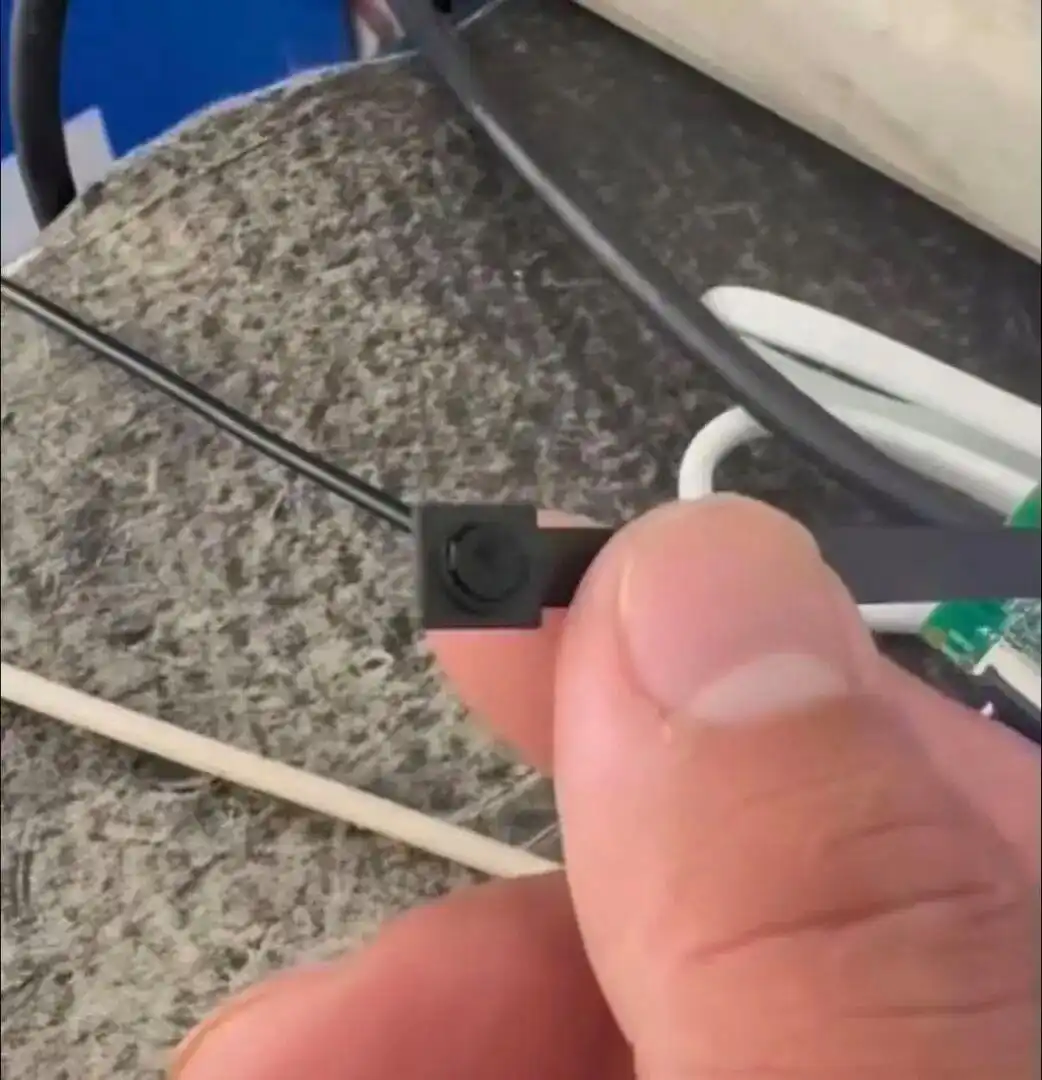 充电宝打火机车钥匙都成偷拍利器了_针孔摄像头改装 生活用品 偷拍设备定制