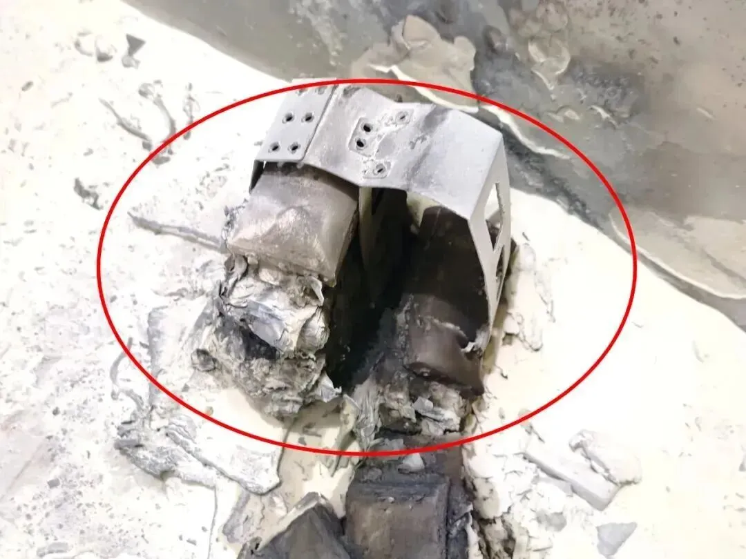 空调外机进水短路起火原因_电动自行车电池泡水后如何处理_“洪水泡过的家电擦干就能用”不实
