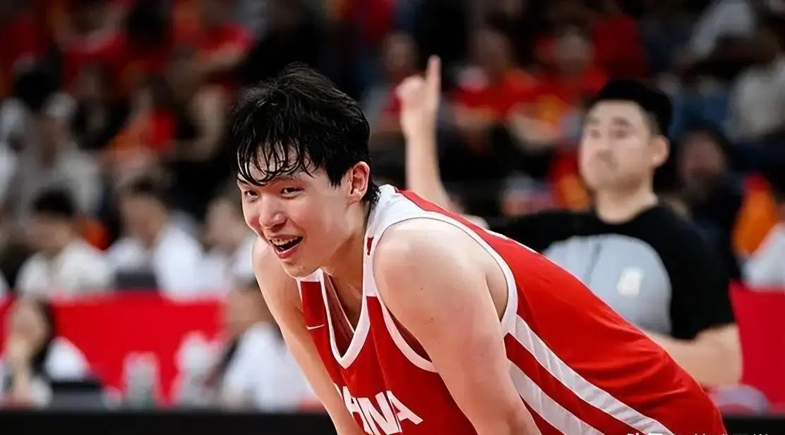 杨瀚森FIBA海报争议_世预赛男篮实力榜第二_男篮世界排名