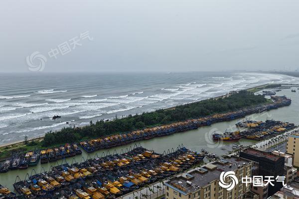 台风红霞为今年来登陆中国最强台风 风雨影响广泛