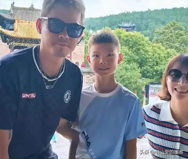 林丹老婆生了吗_林丹谢杏芳西班牙生活_谢杏芳多年筹谋