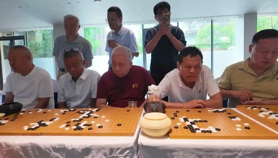 齐鲁棋院院长刘玮_三日弈事燃泉城!围甲银丰玖玺城专场启幕_山东银丰围棋队领队