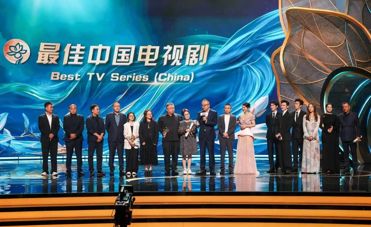 杨紫摘得白玉兰奖最佳女主角,于和伟再获最佳男主角