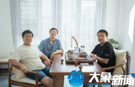 中国数学家邓煜获得菲尔兹奖_邓煜舅舅王文辉讲述数学天才成长故事_邓煜全家都是学霸