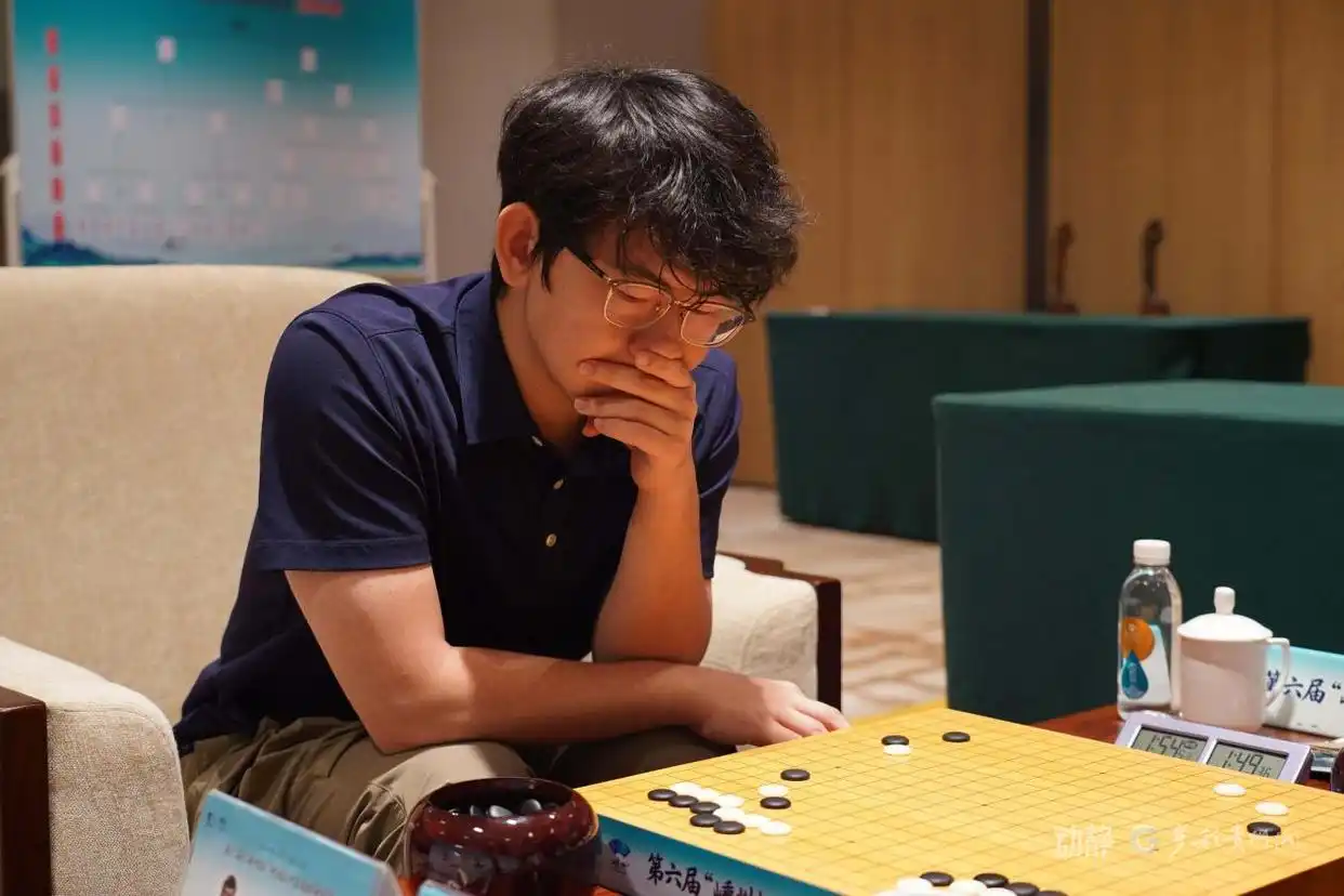 柯洁九段对阵廖元赫九段_第六届嵊州杯中国王中王围棋争霸赛_第六届“嵊州杯”中国王中王围棋争霸赛开幕